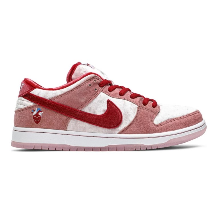Nike SB x StrangeLove Dunk Low Pro Pink Red